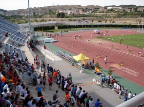 Atletismo de alto nivel en el estadio 