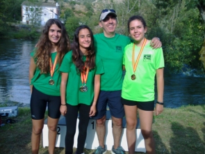 Campeonas Infantiles de Aguas Bravas